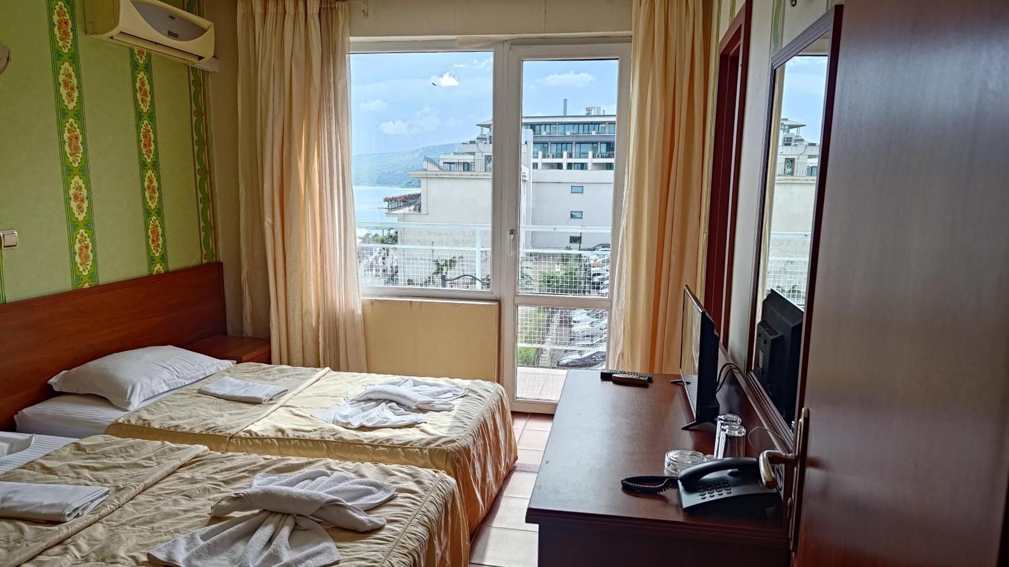 Lotos Hotel Balçık Dış mekan fotoğraf
