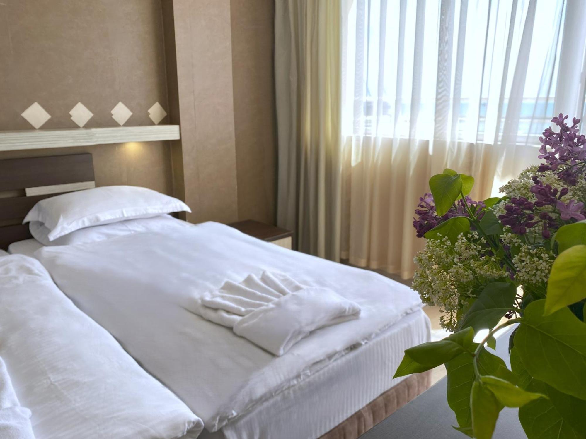Lotos Hotel Balçık Dış mekan fotoğraf